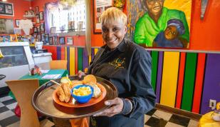 Alcenia's soul food / Alex Shansky